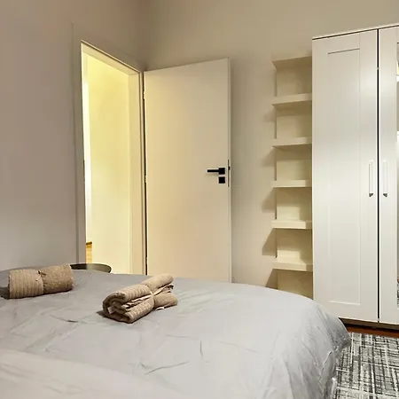 Nina - Old Town, Ac *